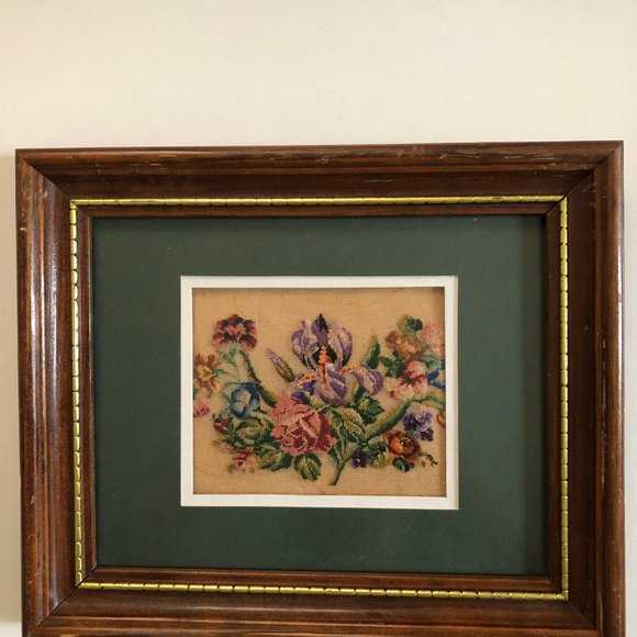 Vintage petit point needlework flowers framed small wall decor - Picture 2 of 4